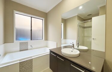 24 Taylan Street Craigieburn VIC 3064