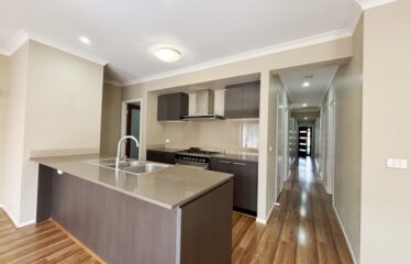 24 Taylan Street Craigieburn VIC 3064