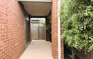 16 Sudbury Street Mickleham  VIC 3064