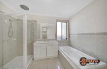 137 The Lakes Blvd South Morang  VIC