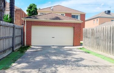 137 The Lakes Blvd South Morang  VIC