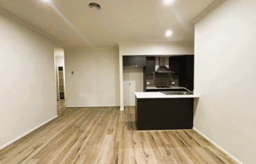 16 Sudbury Street Mickleham  VIC 3064