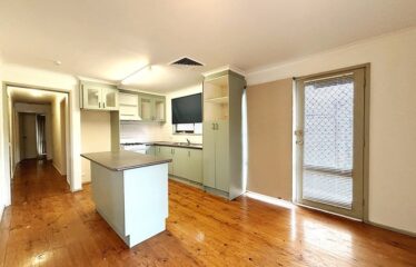 5 Mitford Crescent Craigieburn  VIC 3064