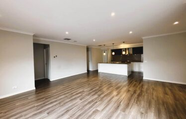 14 Aqua Rise Craigieburn  Vic 3064