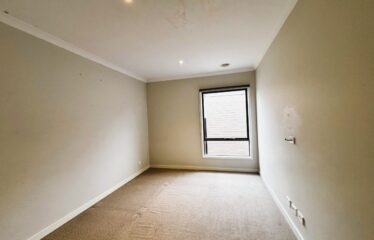 14 Aqua Rise Craigieburn  Vic 3064