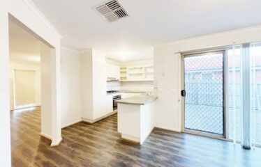 10 Tigris Court Roxburgh Park  VIC 3064