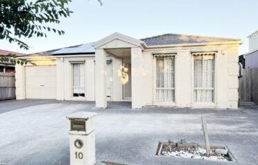 10 Tigris Court Roxburgh Park  VIC 3064