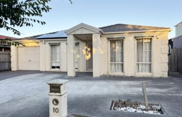 14 Tigris Court Roxburgh Park  VIC 3064