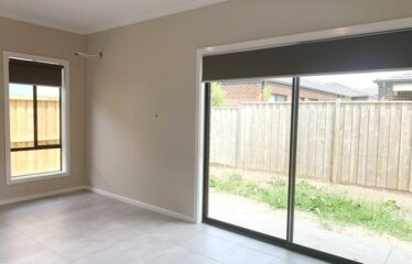 23 Nubeena Crescent Donnybrook  VIC 3064