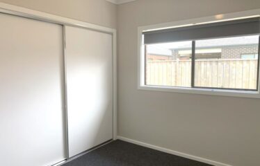 23 Nubeena Crescent Donnybrook  VIC 3064