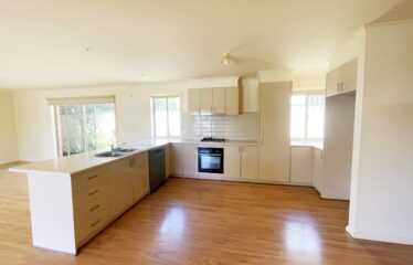 34 Snodgrass St, Broadford VIC 3658