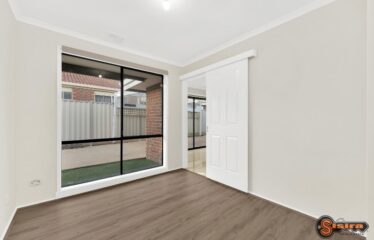 7 Wintle Close Roxburgh Park  VIC 3064