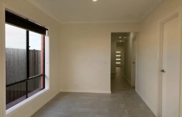 18 Myall St, Kalkallo VIC 3064