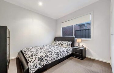 77 Huntington Drive Craigieburn  VIC 3064