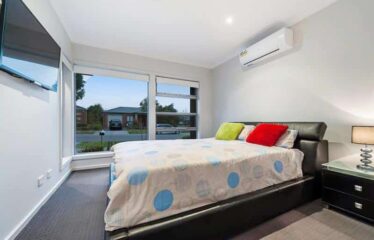 77 Huntington Drive Craigieburn  VIC 3064