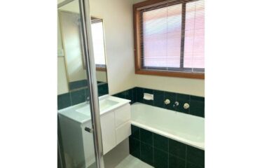 6 Weebill Court Werribee VIC 3030