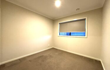 24 Hartney Av, Mickleham VIC 3064