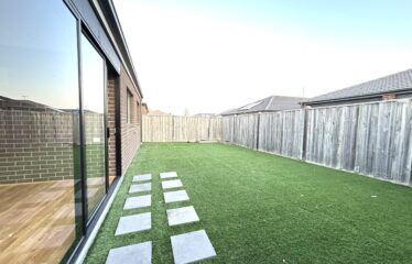 24 Hartney Av, Mickleham VIC 3064