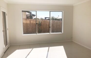 9 Leicester Way, Mickleham VIC 3064